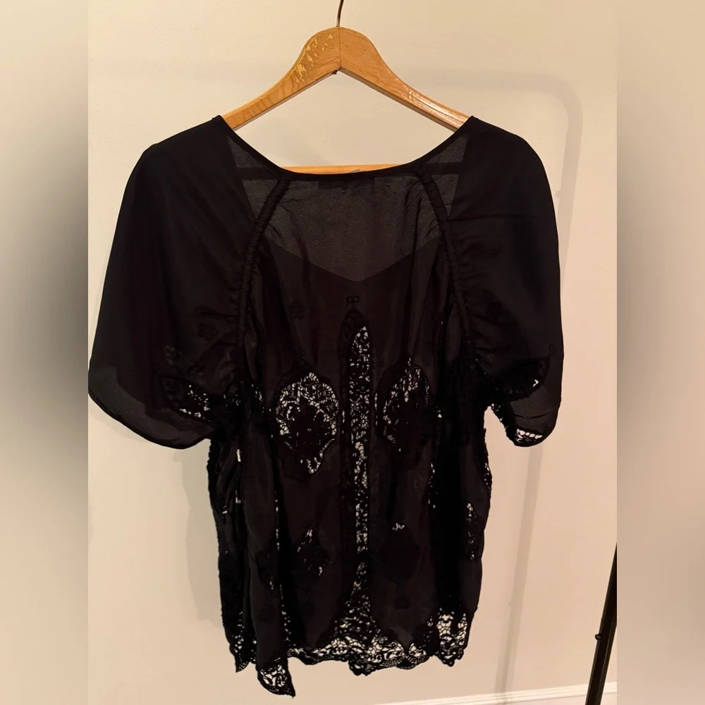 Hazel Black Lace Blouse - Picture 2 of 5